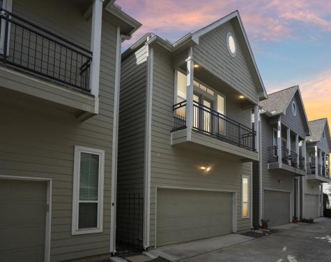 904 W 20th Street C Houston TX 77008