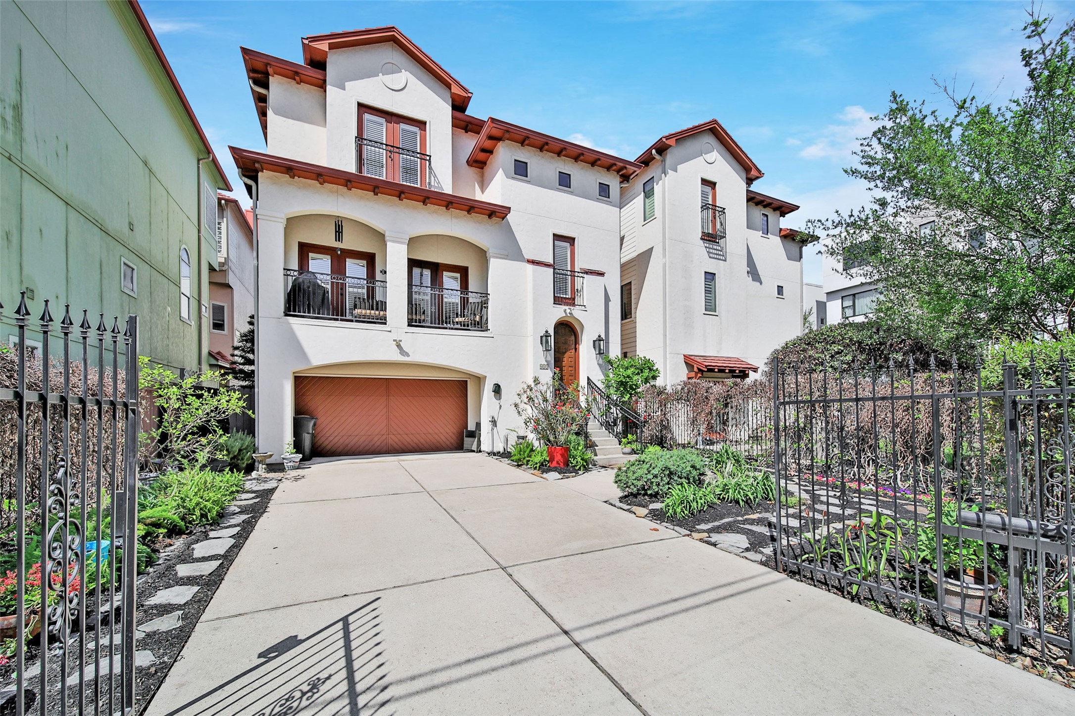 611 Reinerman Street Houston TX 77007