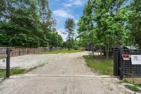 25932 Thatcham New Caney TX 77357