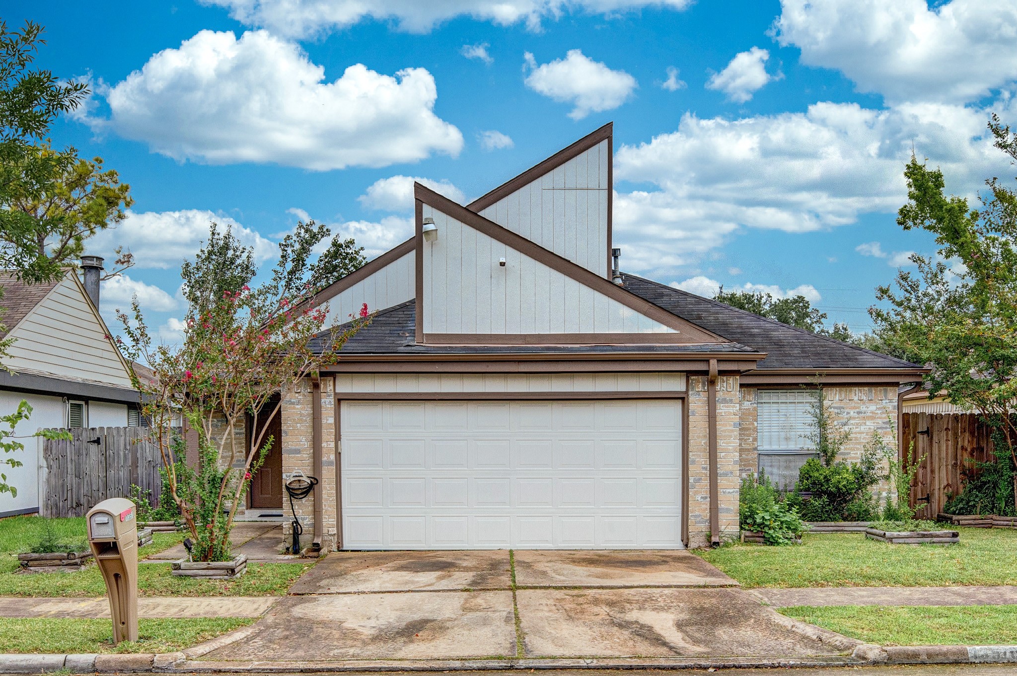 13510 Dripping Springs Drive Houston TX 77083