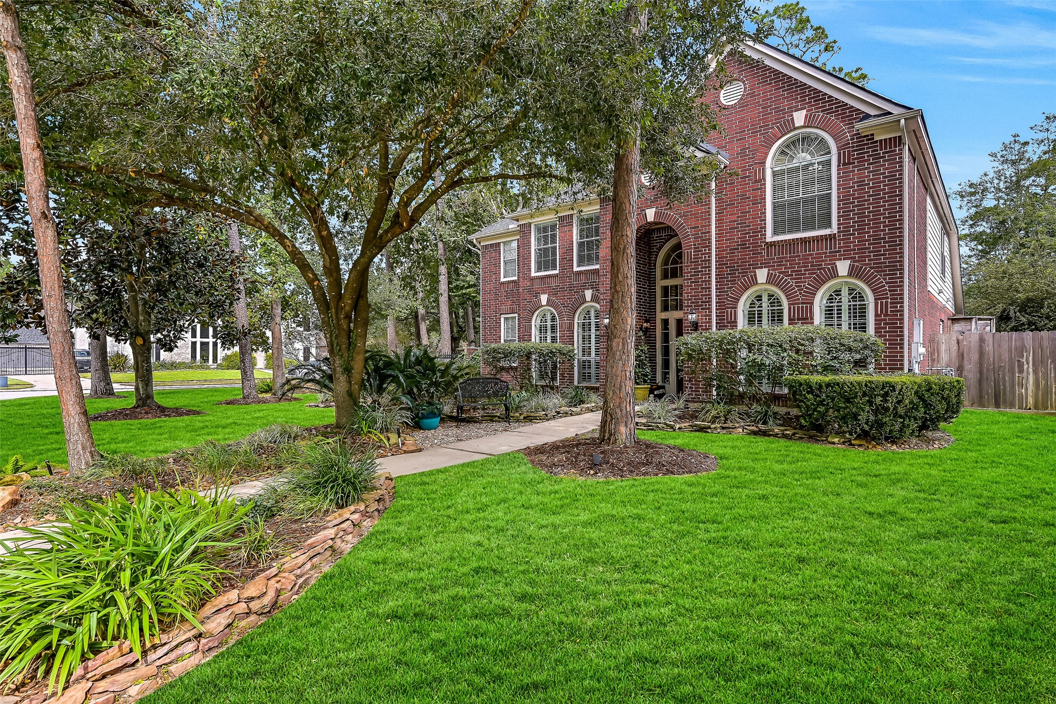 805 Hidden Creek Lane Friendswood TX 77546