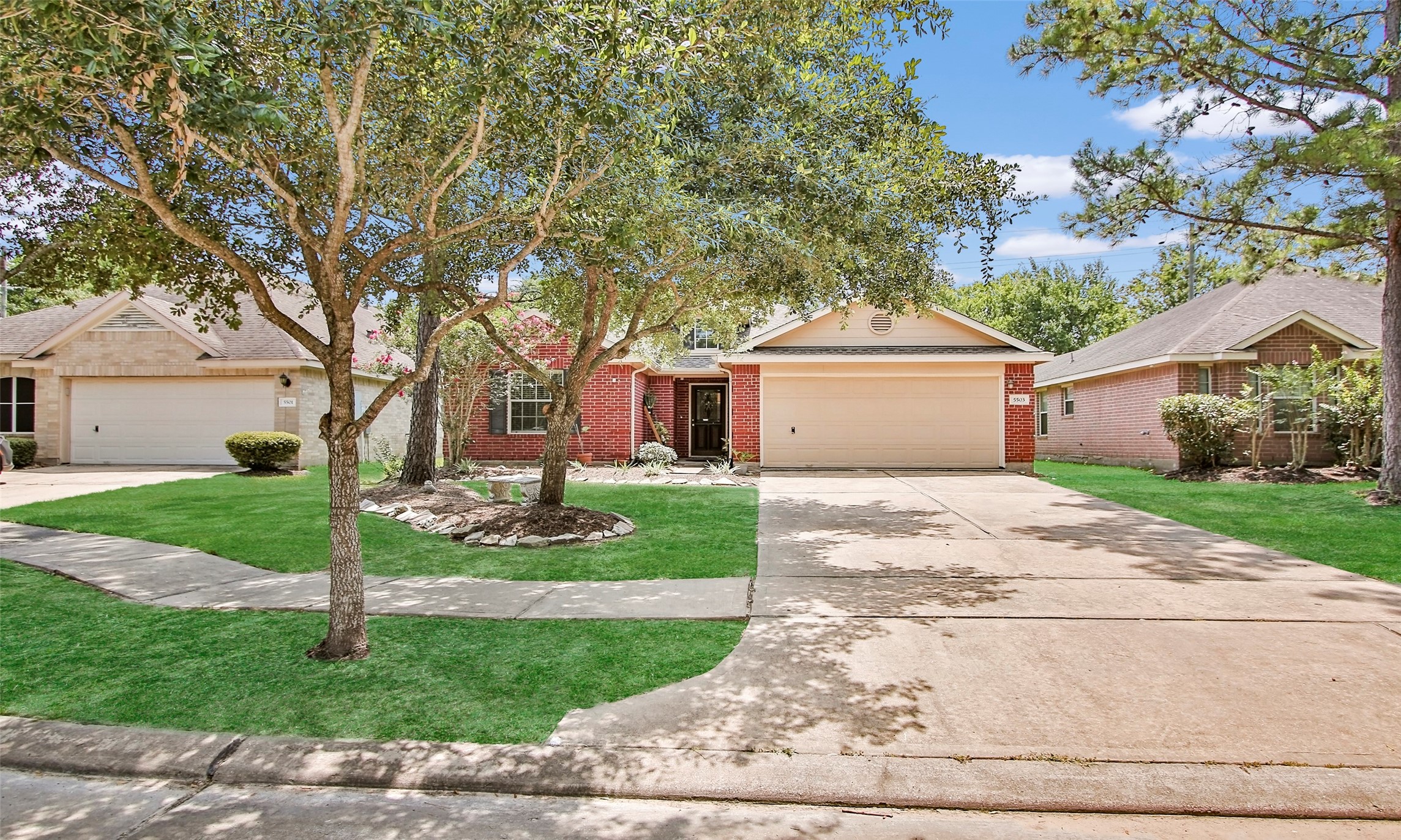 5503 Savannah Woods Lane Rosharon TX 77583