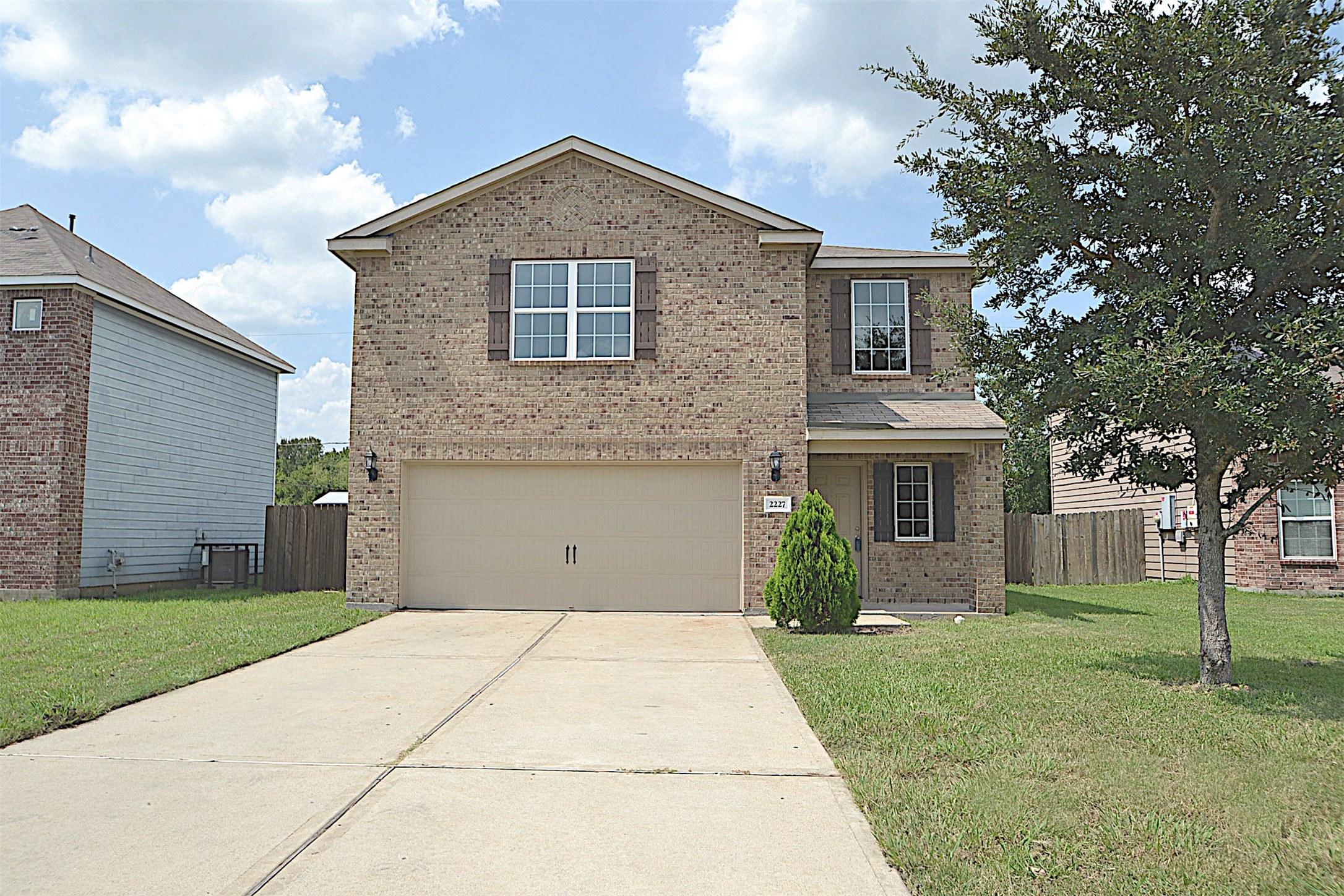 2227 Tracy Lane Highlands TX 77562