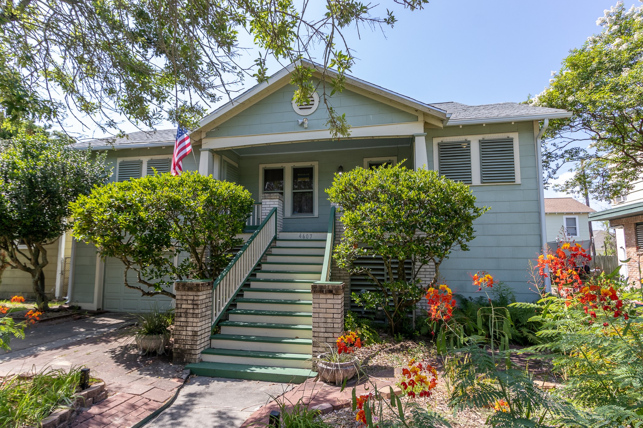 4607 Avenue R 1/2 Galveston TX 77551
