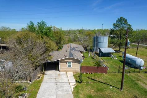 3629 County Road 870 Alvin TX 77511