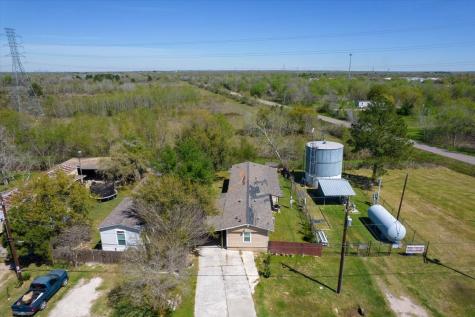 3629 County Road 870 Alvin TX 77511