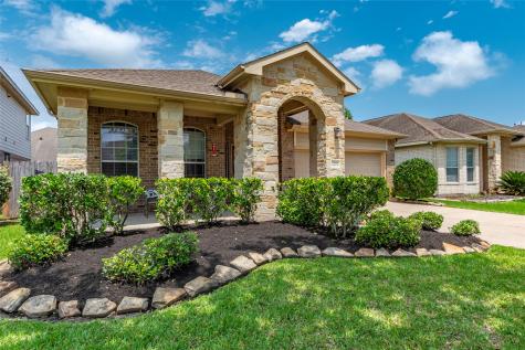 2292 Catalonia Cove League City TX 77573
