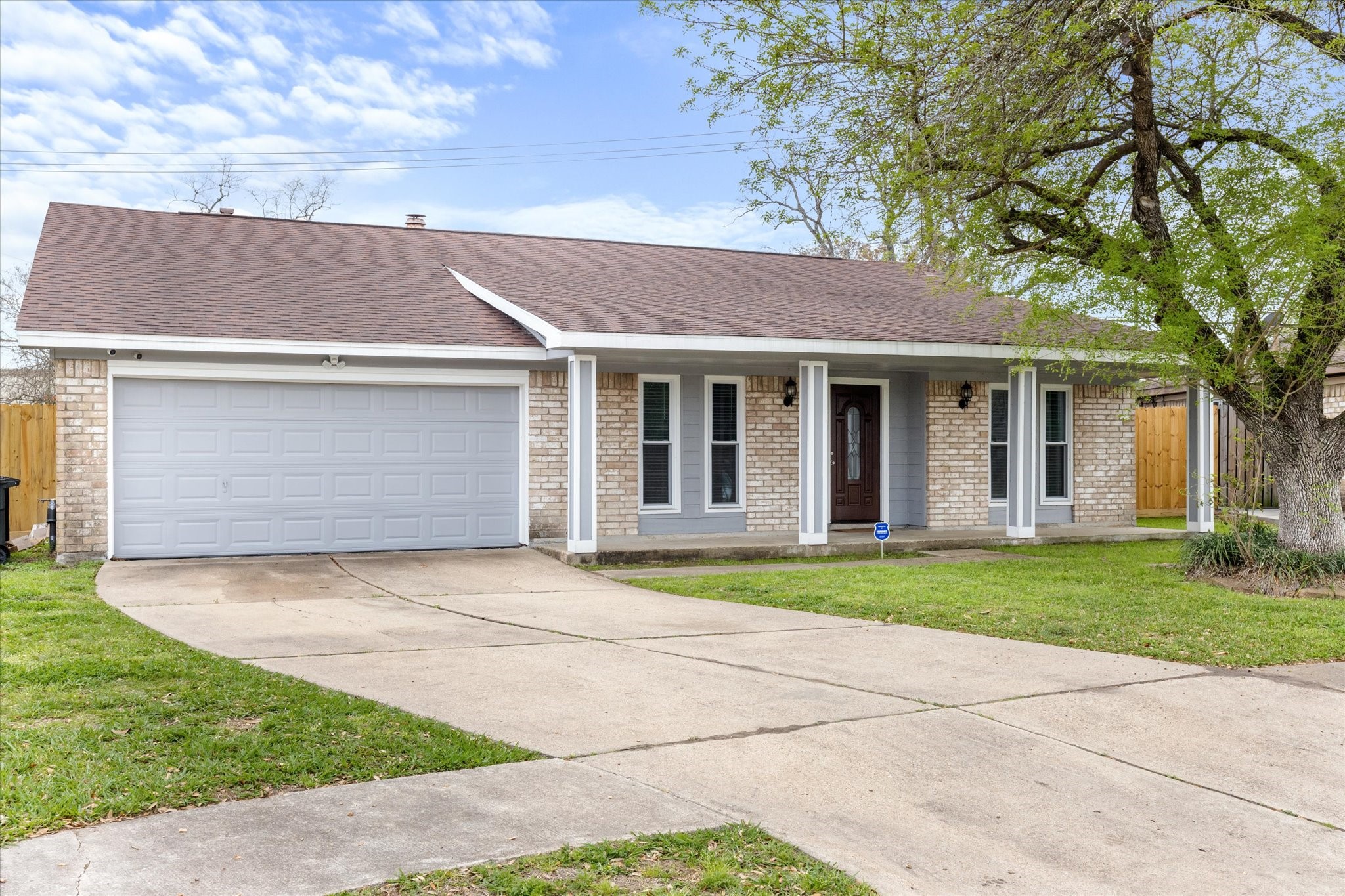 10234 Glenkirk Drive Houston TX 77089