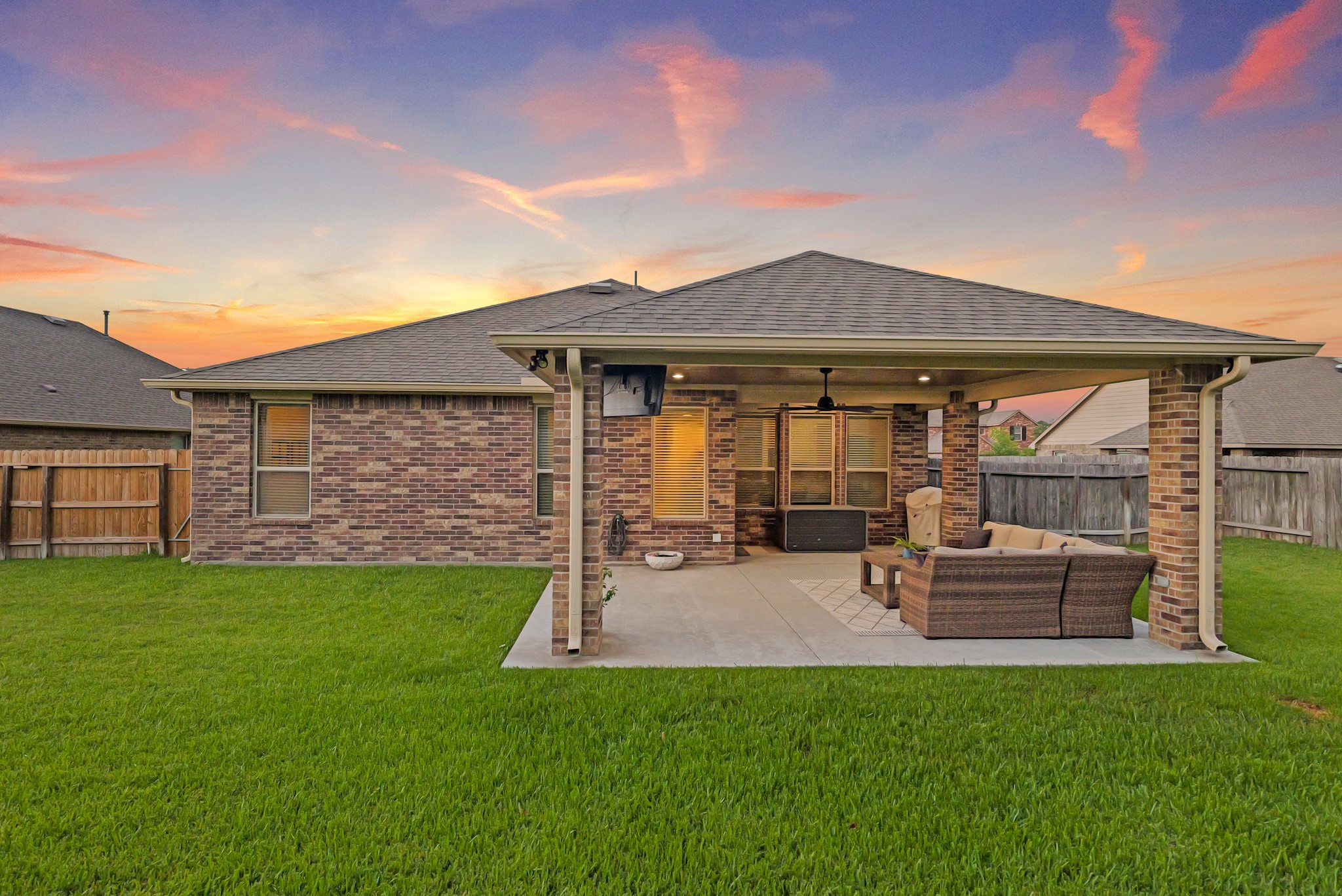 18015 Van Berkel Lane Houston TX 77044