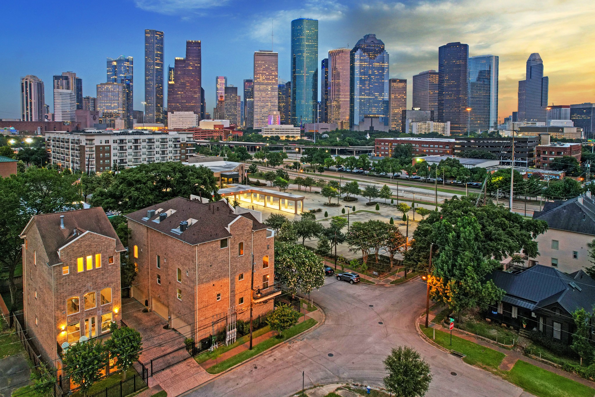 608 Sabine Street Houston TX 77007