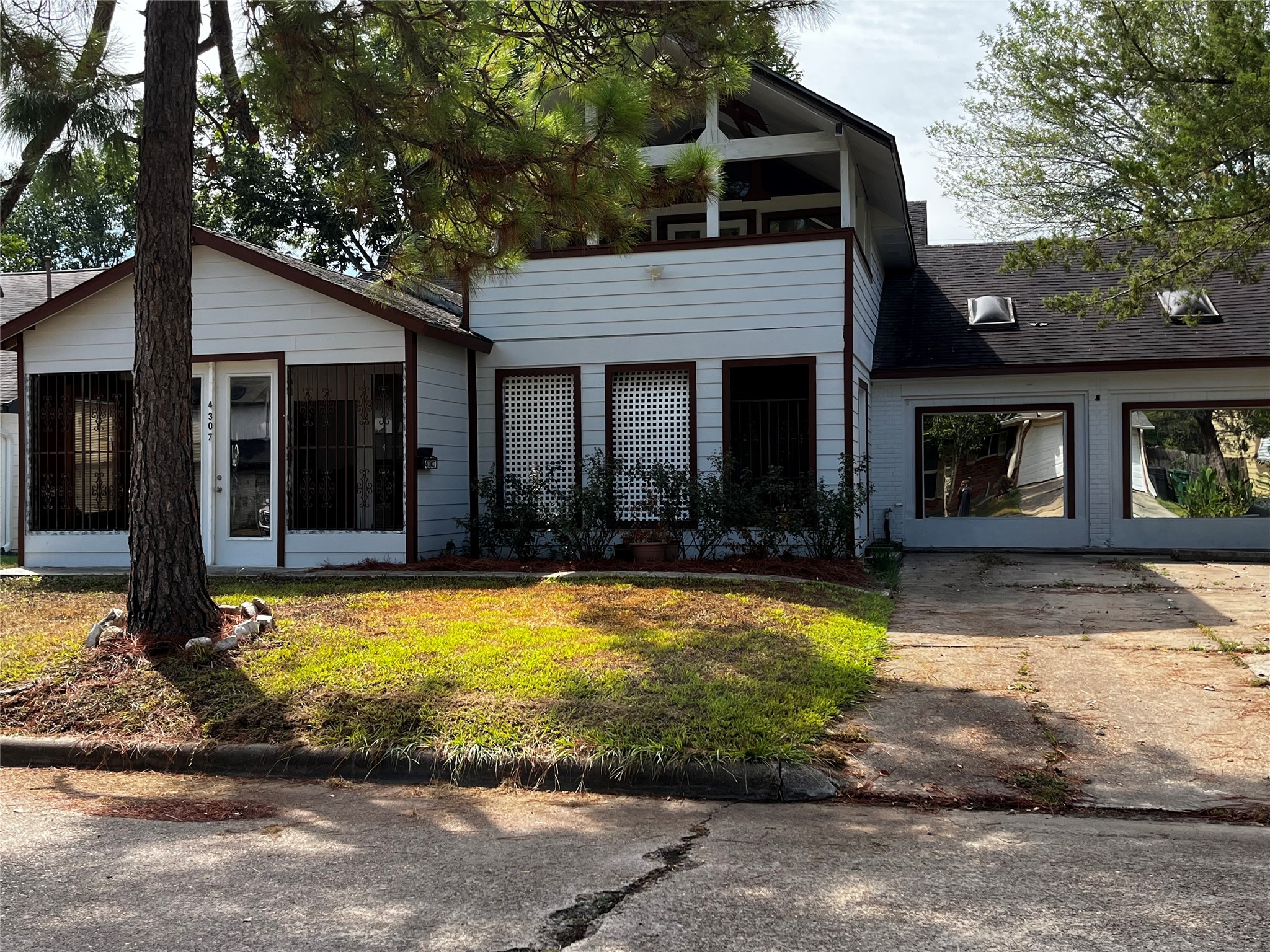 4307 Tidewater Drive Houston TX 77045