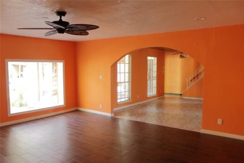 4307 Tidewater Drive Houston TX 77045