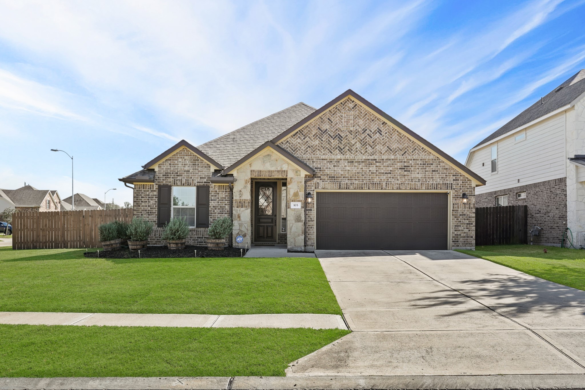 103 Ravenbrook Lane Rosenberg TX 77469