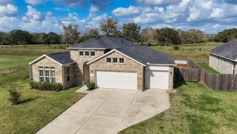422 Wellshire Drive West Columbia TX 77486