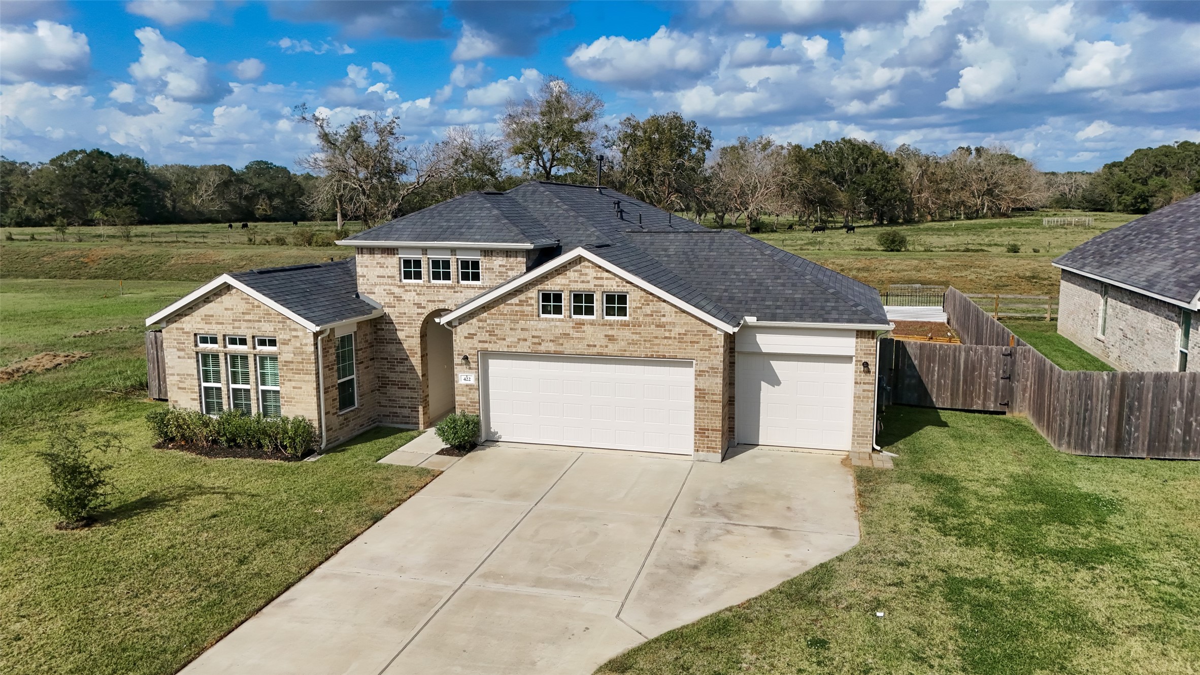 422 Wellshire Drive West Columbia TX 77486