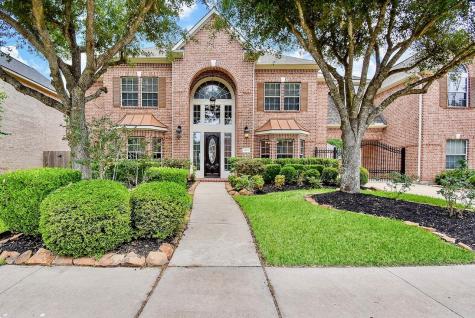 1611 Whitfield Street Sugar Land TX 77479