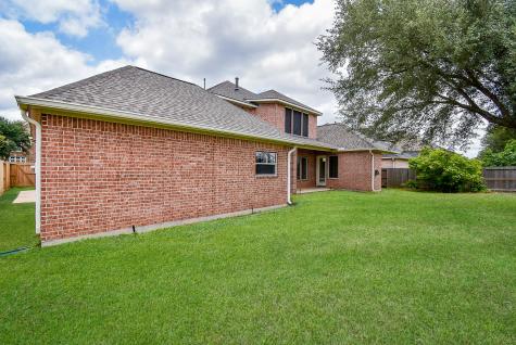1611 Whitfield Street Sugar Land TX 77479
