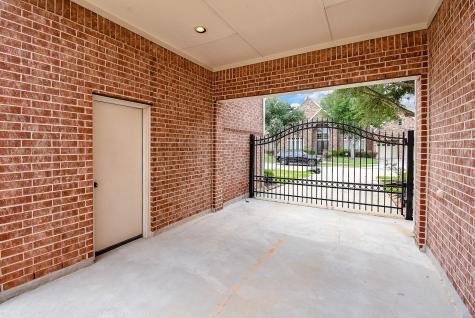 1611 Whitfield Street Sugar Land TX 77479