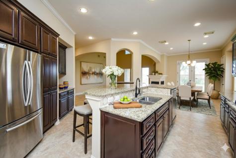 1611 Whitfield Street Sugar Land TX 77479
