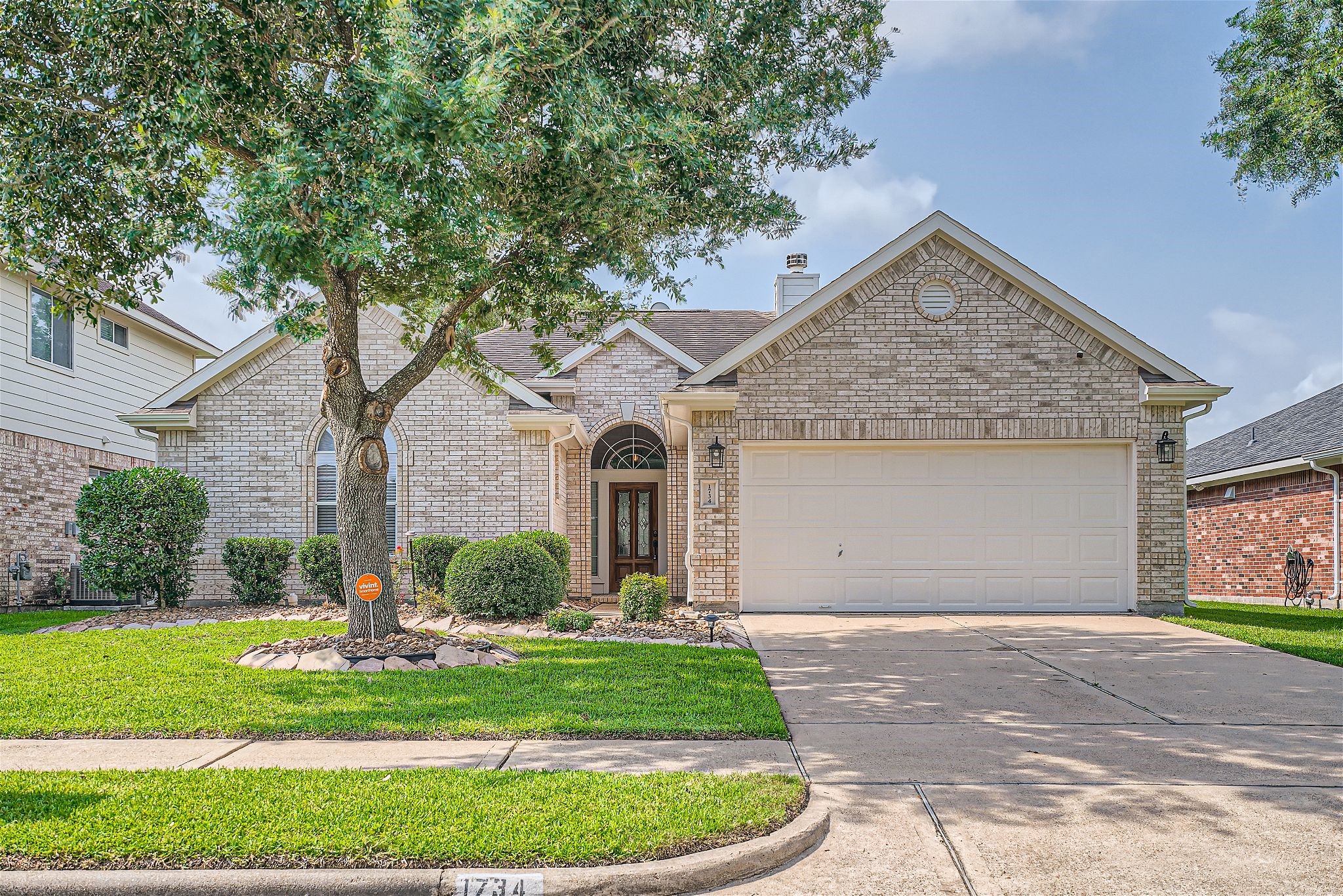 1734 Gillingham Way Pasadena TX 77504