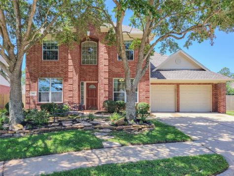 3006 Fallbrook Court Pearland TX 77584