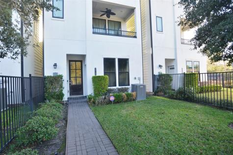 2818 Grand Fountains Drive H Houston TX 77054