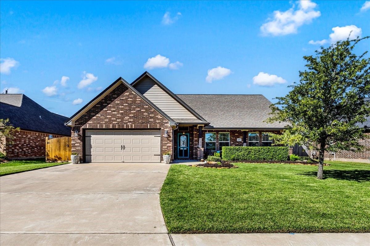 408 Lexington Avenue Clute TX 77531