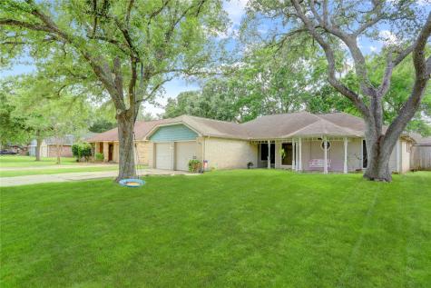 517 Country Lane League City TX 77573