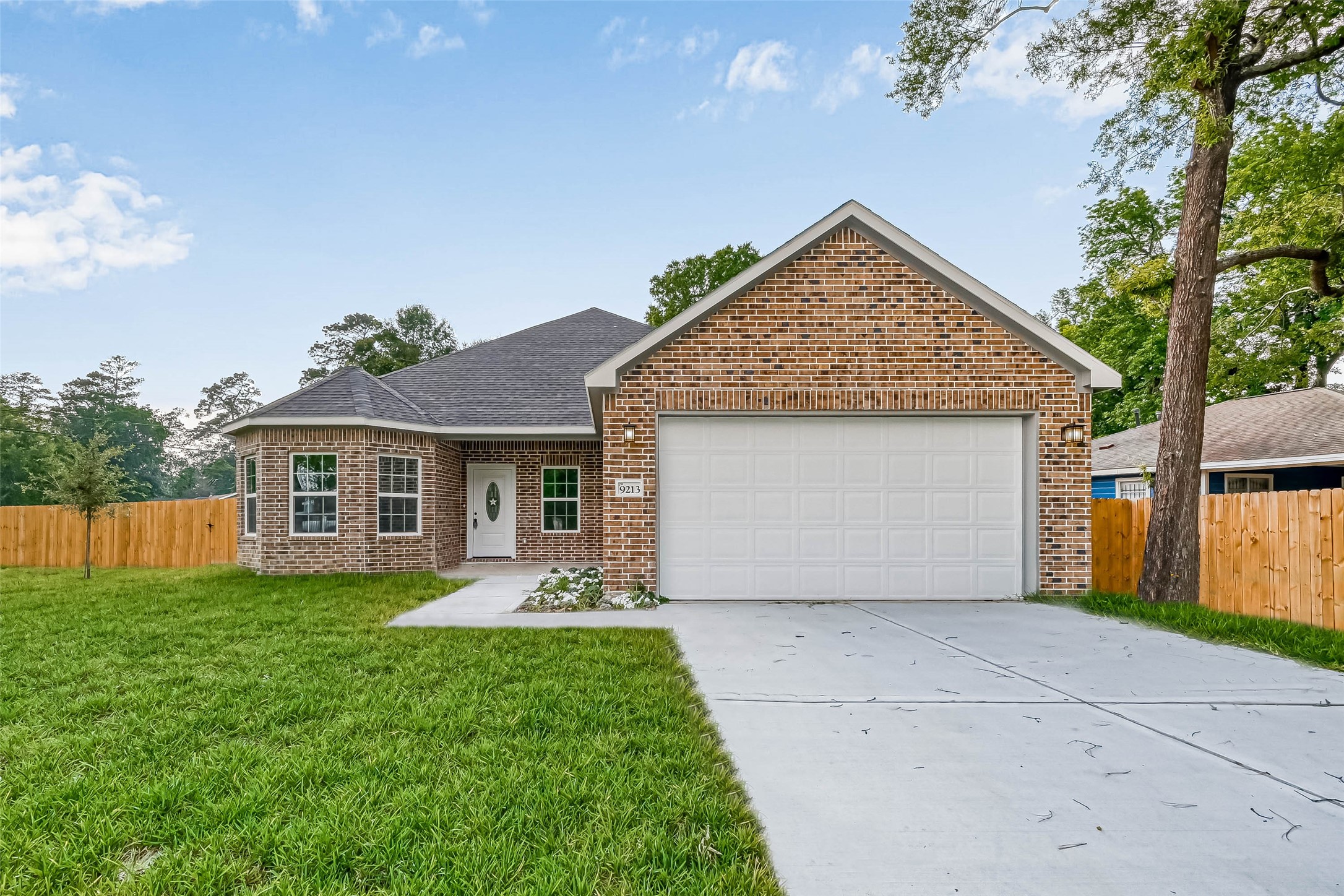 9213 Hillis Street Houston TX 77028