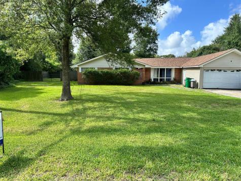 104 Caldwell Street Baytown TX 77520