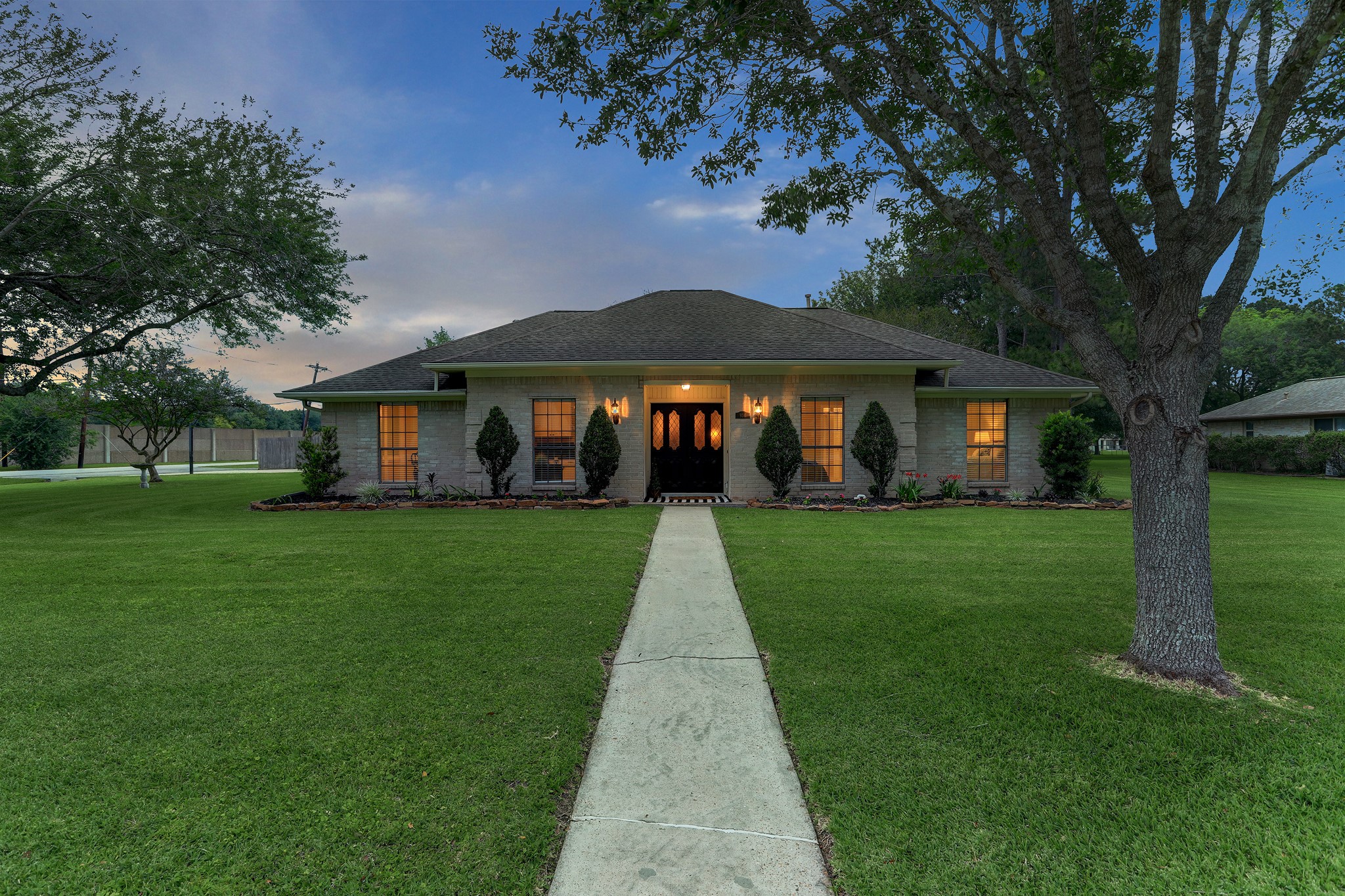 934 Layfair Place Friendswood TX 77546