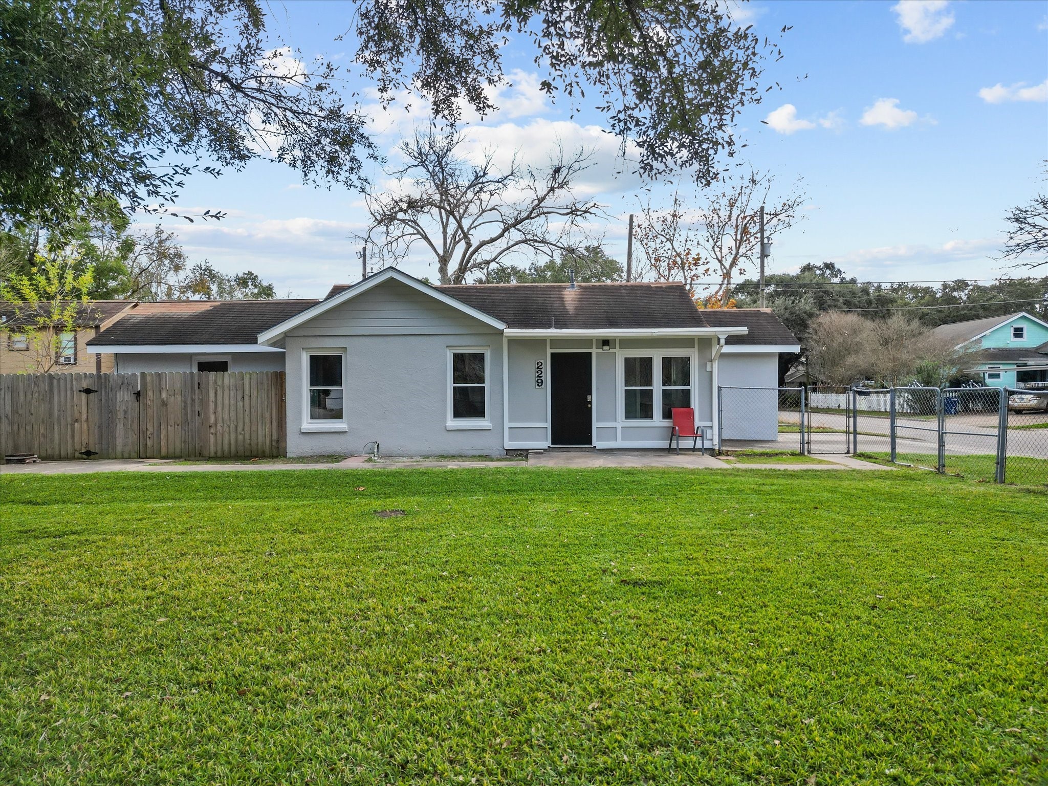 229 12th Avenue N Texas City TX 77590