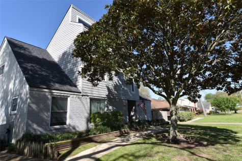 2214 S Belmont Drive Richmond TX 77469