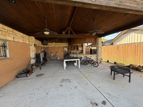 626 Saddle Rock Drive Houston TX 77037