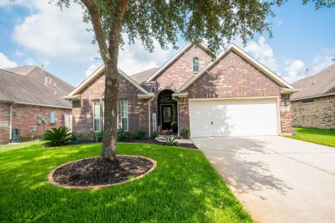 9426 Bronze Shore Drive Rosharon TX 77583