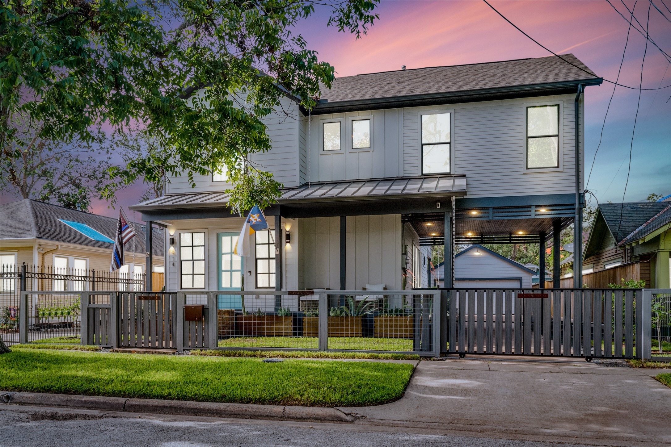 914 Robbie Street Houston TX 77009