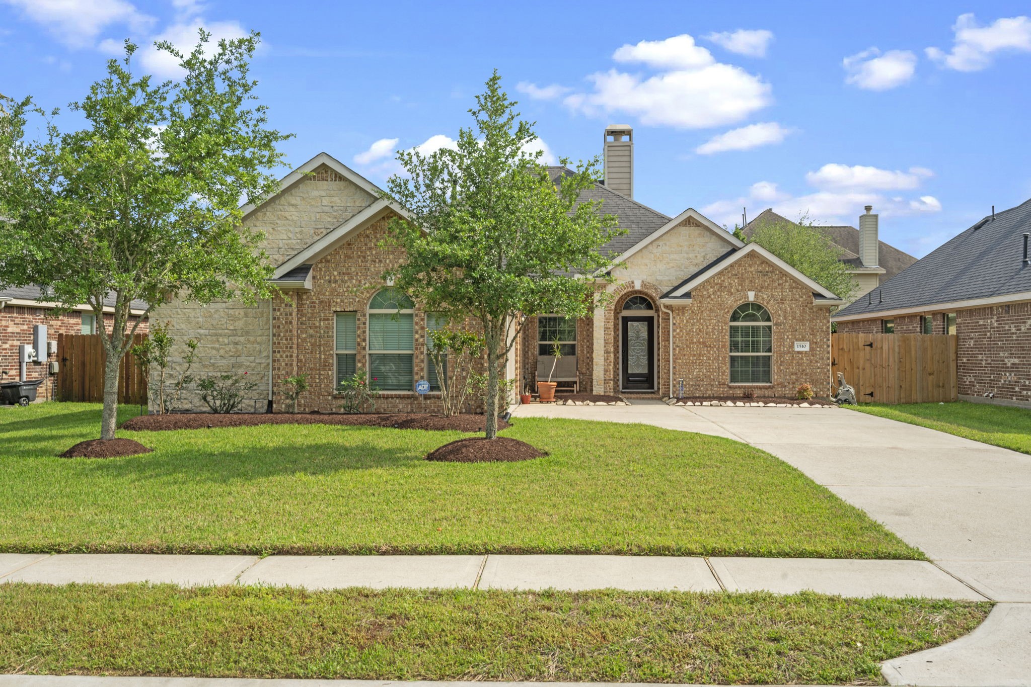 1510 Nacogdoches Valley Drive League City TX 77573