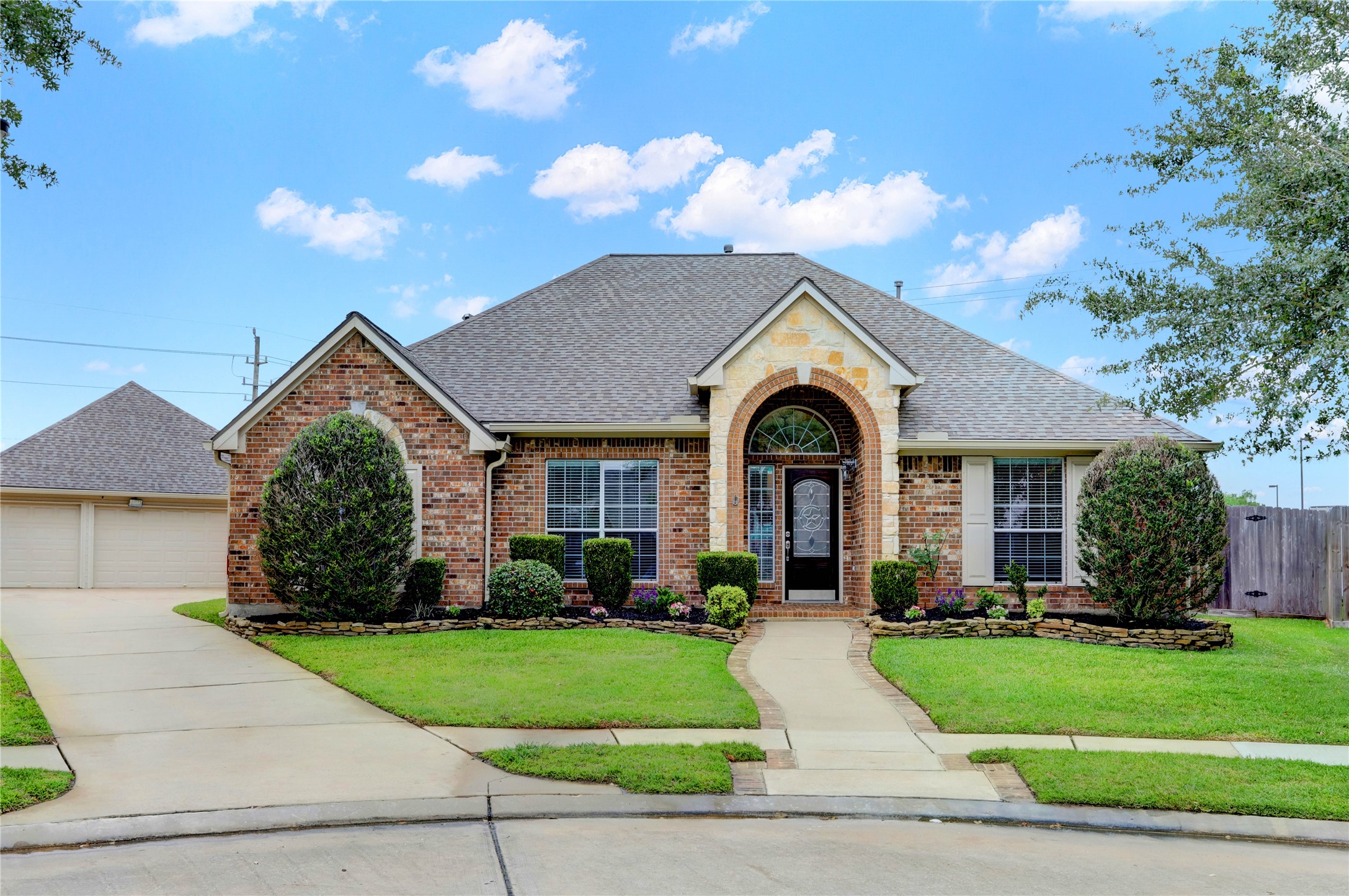 3433 Monarch Meadow Lane Pearland TX 77581