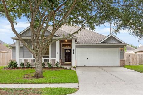934 Mystic Village Lane Seabrook TX 77586