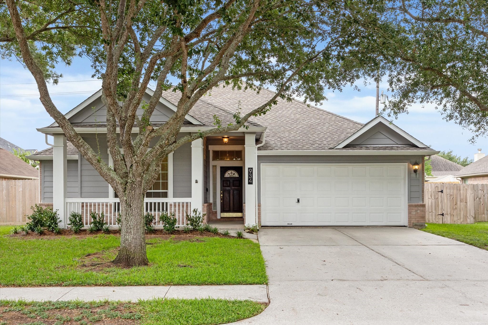 934 Mystic Village Lane Seabrook TX 77586