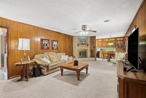 1118 S Amy Drive Deer Park TX 77536
