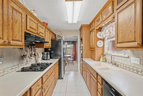 1118 S Amy Drive Deer Park TX 77536