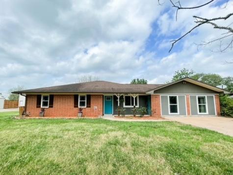 5506 Prairie Rose Street Danbury TX 77534