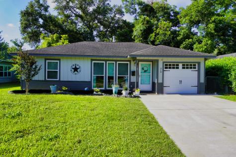 318 Acacia Street Lake Jackson TX 77566