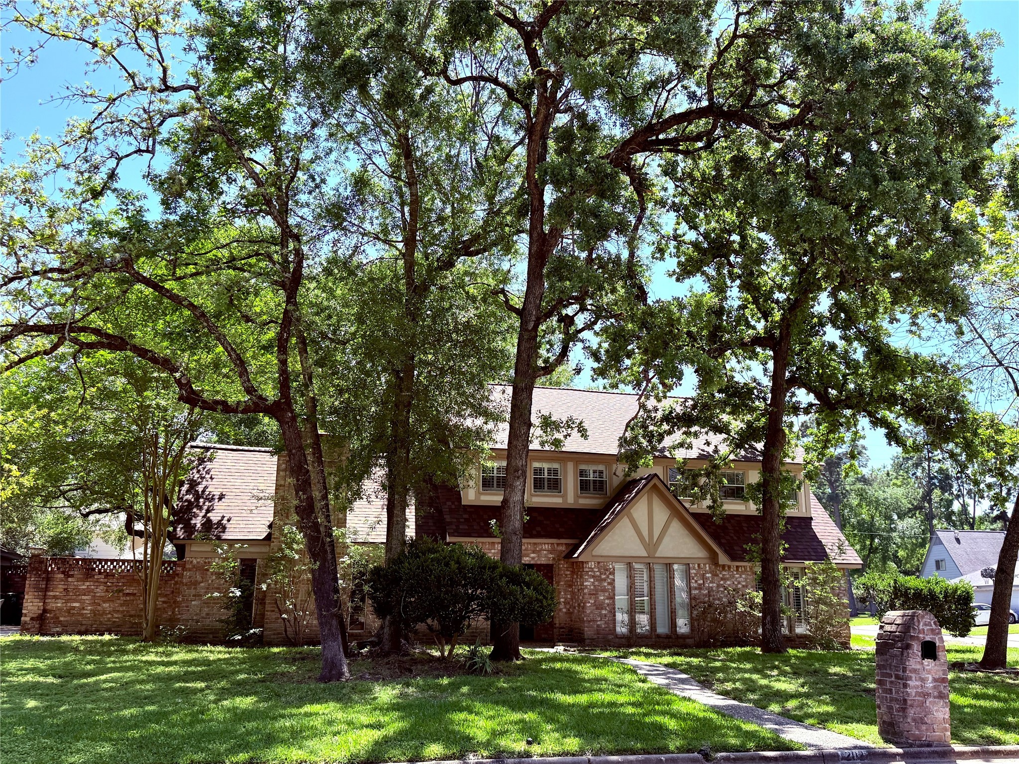 202 Pine Manor Drive Conroe TX 77385