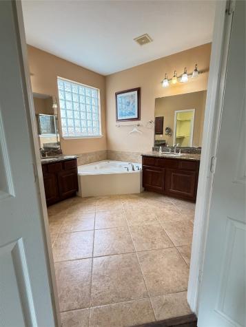 12503 Pepper Creek Lane Pearland TX 77584