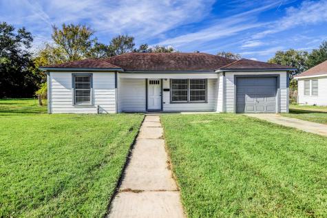 2003 Amelia Street Baytown TX 77520
