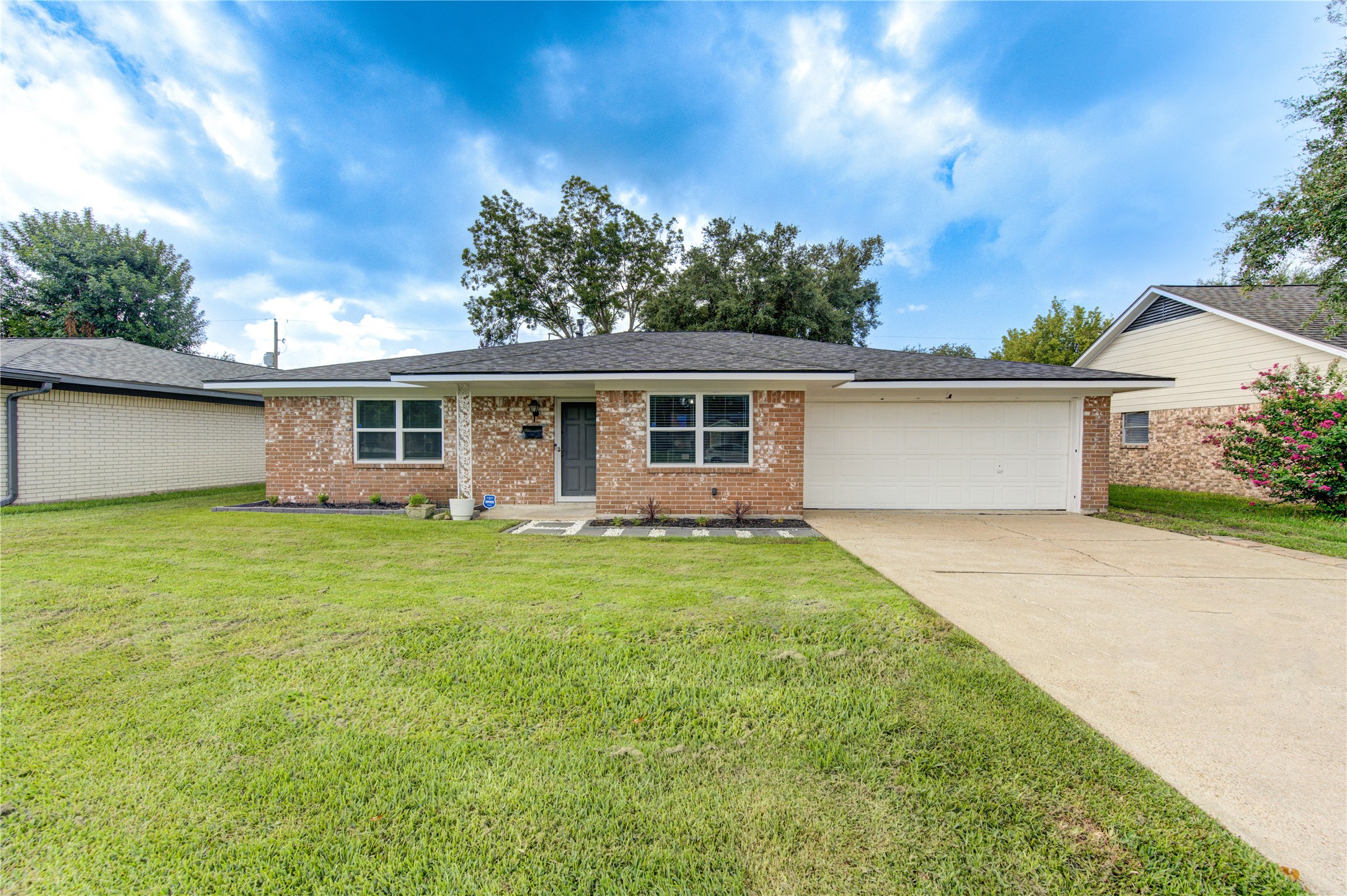 822 E X Street Deer Park TX 77536