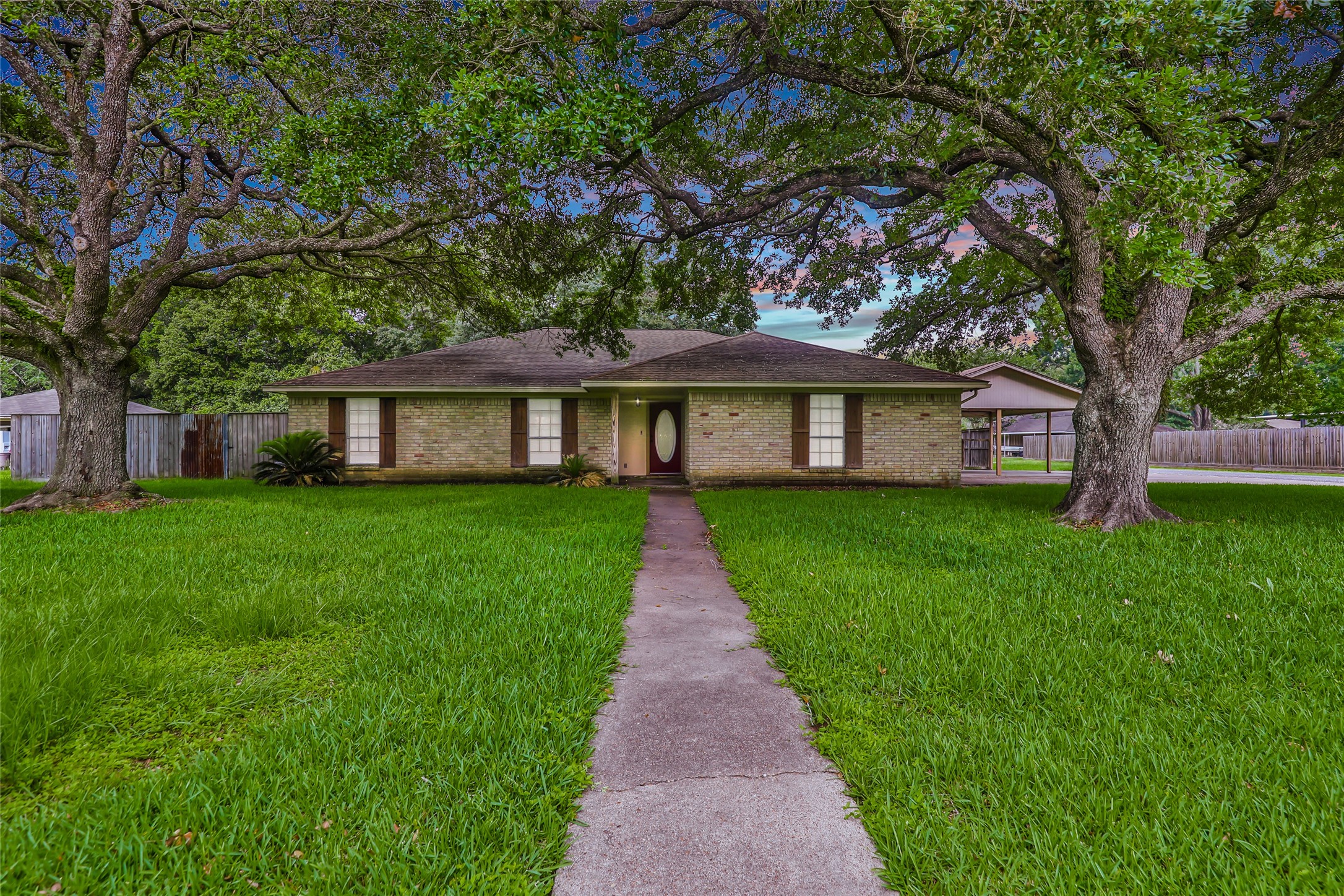 5011 N Travis Street Liberty TX 77575