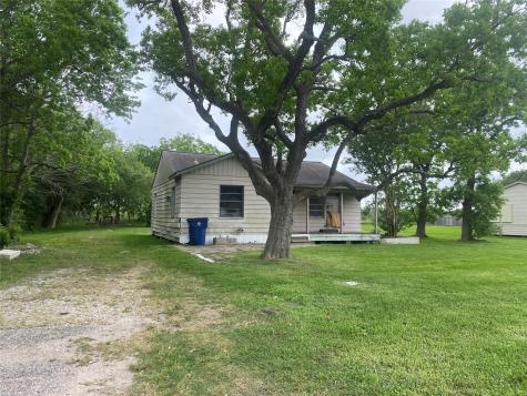 3003 2nd Avenue N Texas City TX 77590